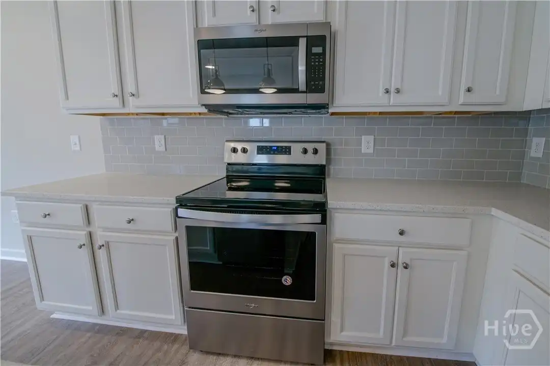 305 Lorien Way - View 3