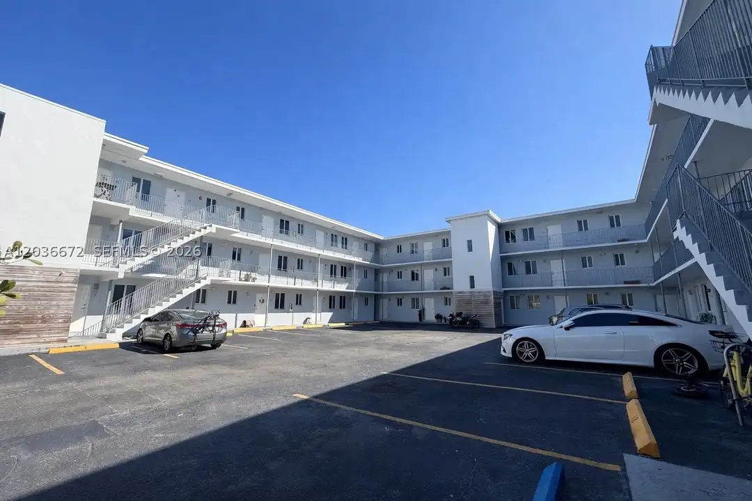 540 NW 7th St #4 - More