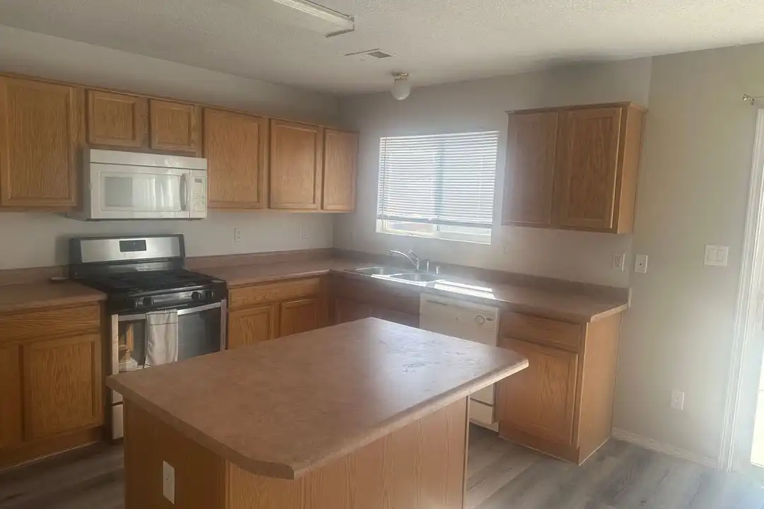 1817 San Pedro Rd - View 2