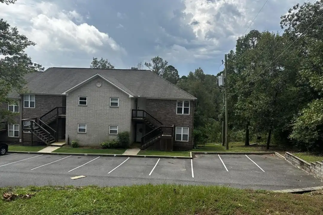 129 Enterprise Dr – photo 1 of 16