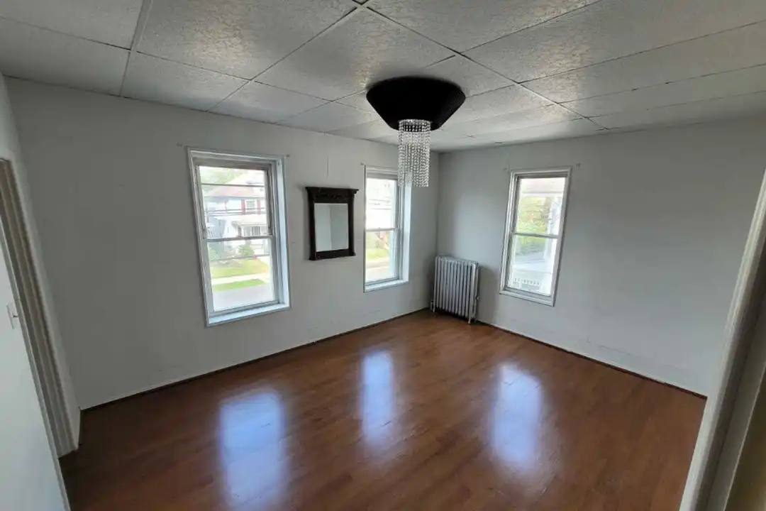 211 Montgomery Ave unit 211 - View 5