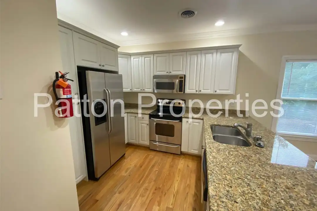 1308 Pulaski St unit UP - View 2
