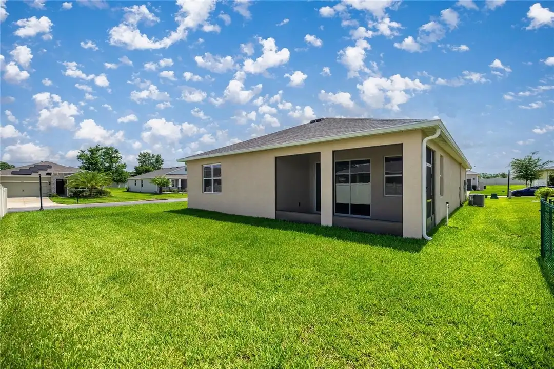 8810 SW 63rd Ave - View 5