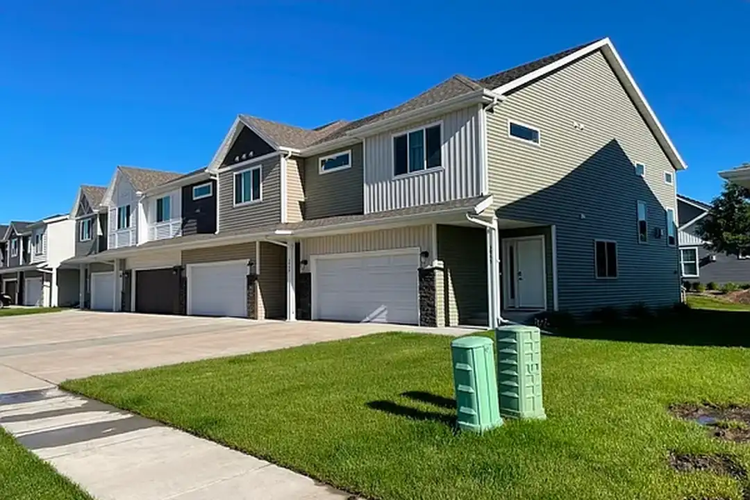 Cottagewood Townhomes – photo 1