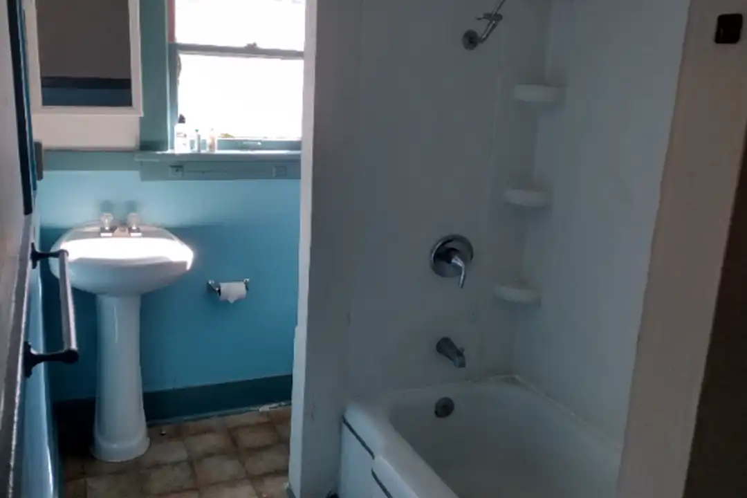 921 Carteret Ave unit 3 - View 4