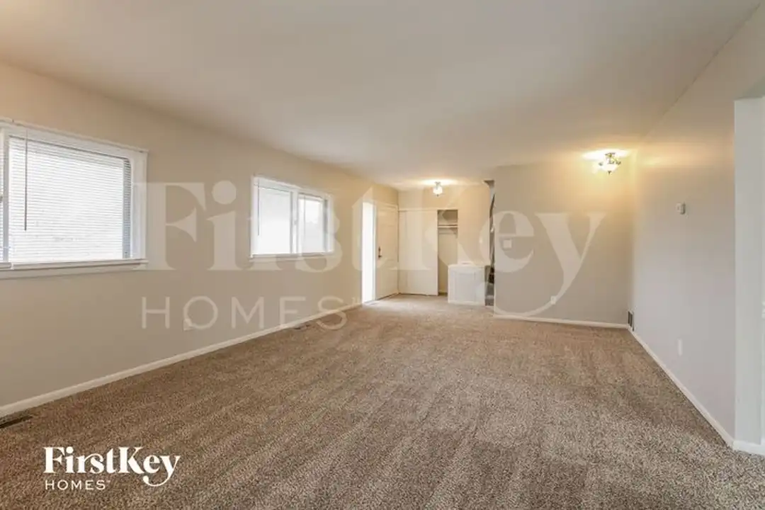 5503 Moonlight Dr - View 4