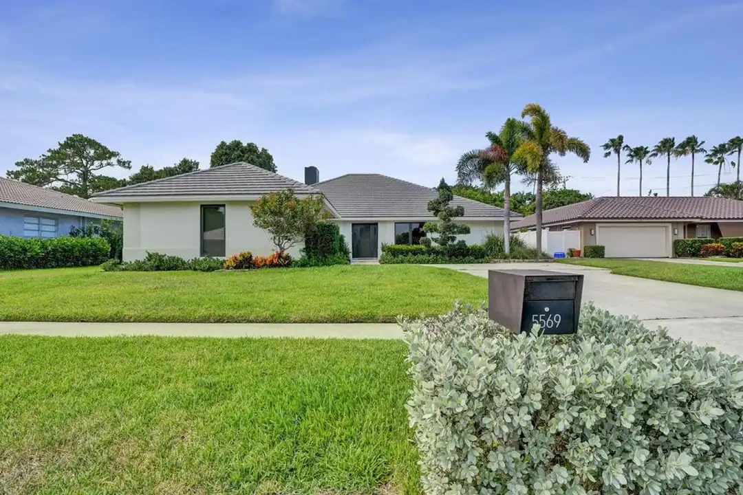 5569 Wind Drift Ln - View 2
