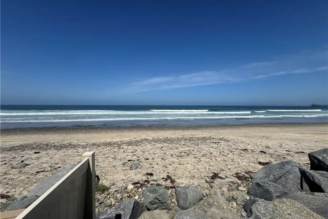 1398 Seacoast Dr unit B – photo 1