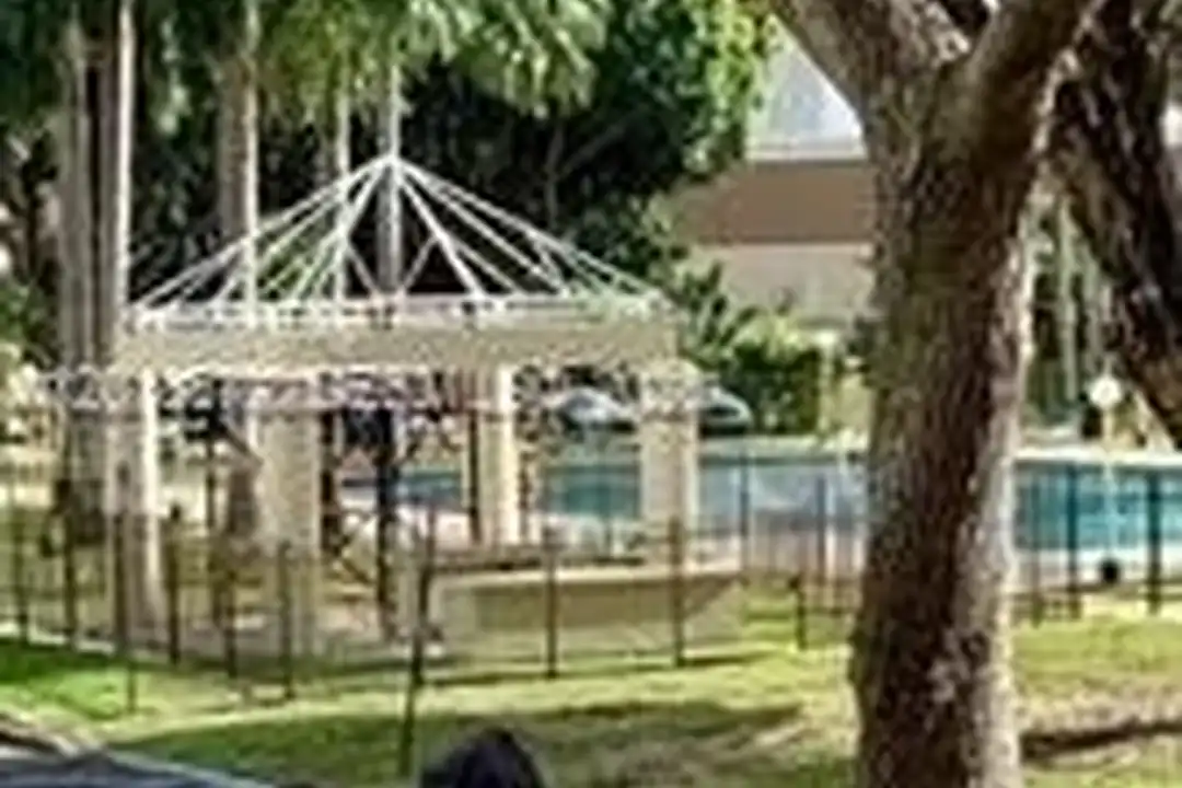 9350 Fontainebleau Blvd #204 - View 2