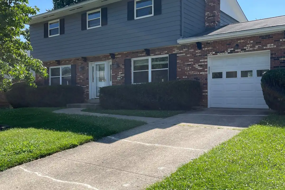 1629 Citadel Pl – photo 1