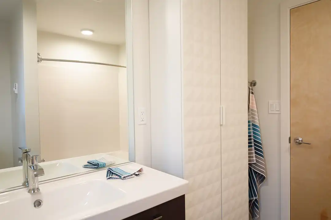 1848 M St unit 1 - View 4