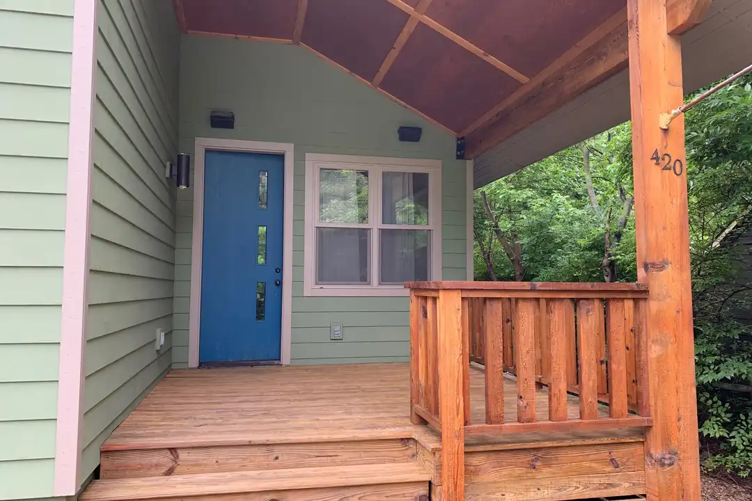 420 S Church Ave - View 2