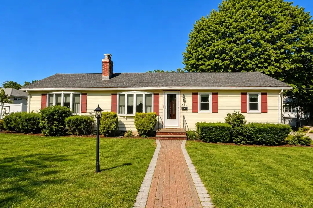 321 Washington St – photo 1