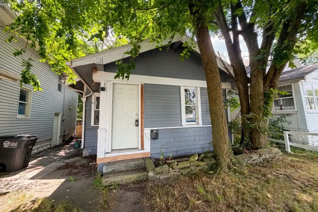 1705 Marlow Rd – photo 1