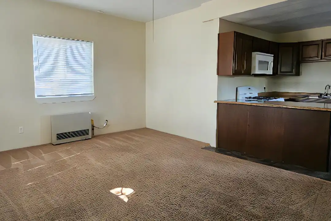 House in Three Forks - More
