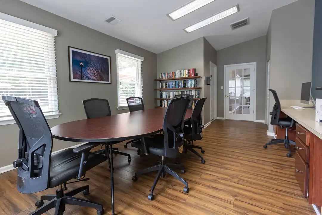 Pointe North Apartments – photo 1
