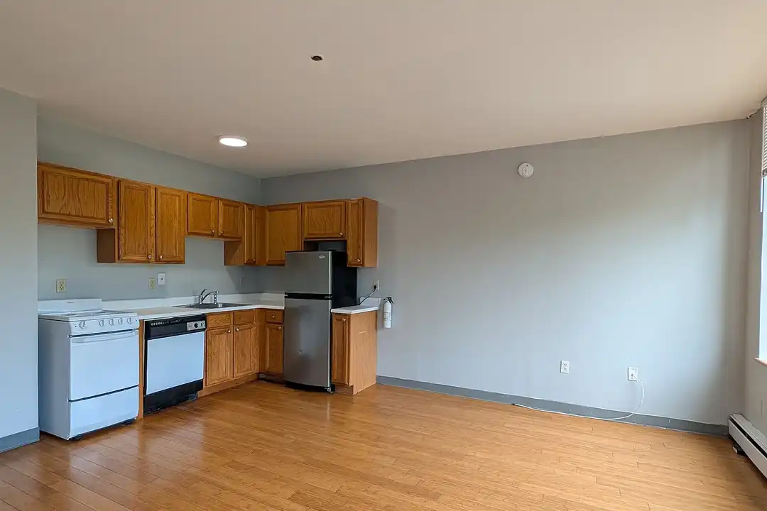 Bulldog Apartments – photo 1