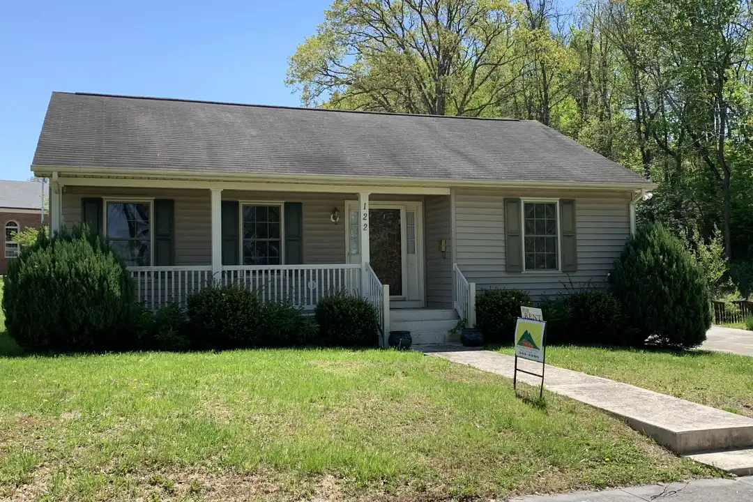 122 Church St – photo 1 of 19