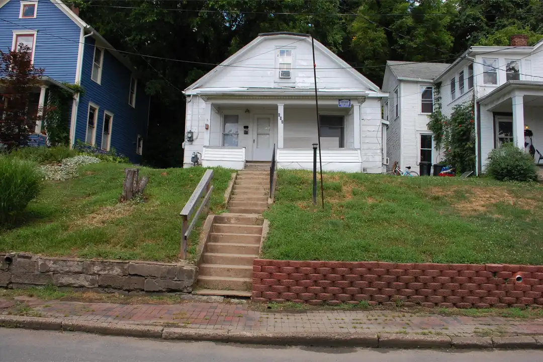 103 Franklin Ave – photo 1