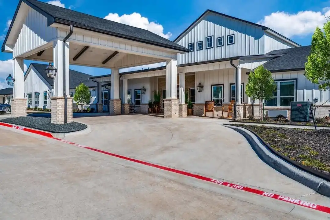 House in Saginaw - View 2