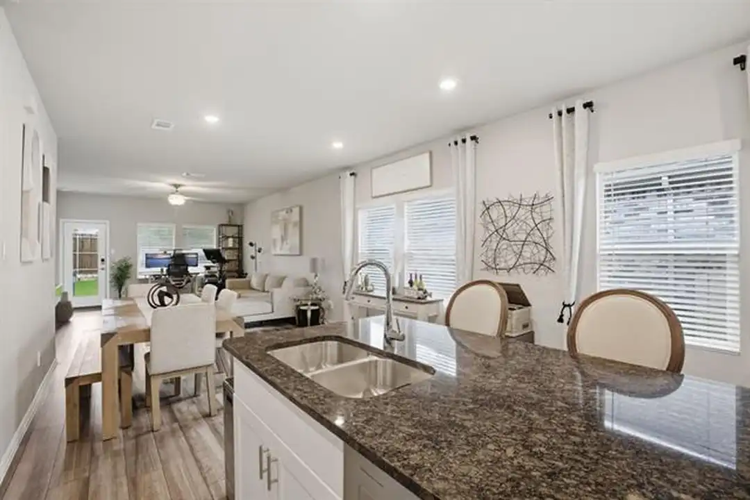5005 Emerald Hl Dr - View 6