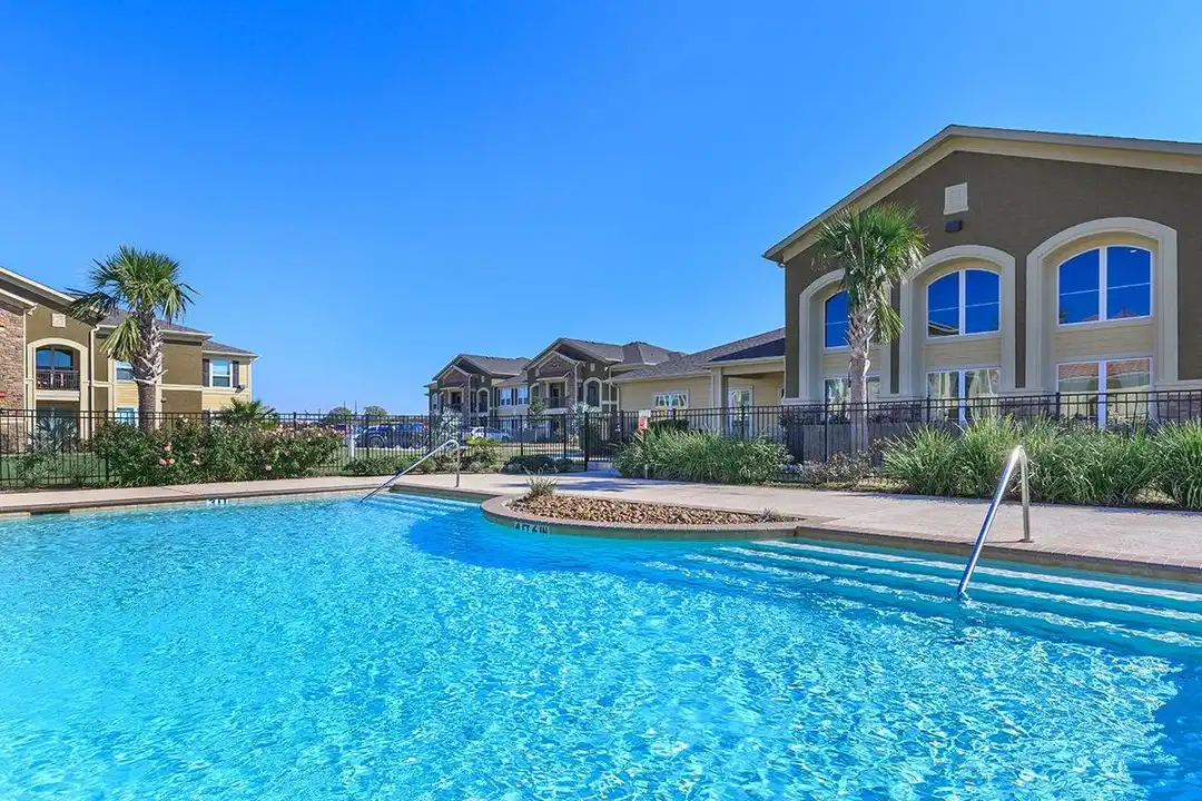 332 Independence Dr unit 103 - More