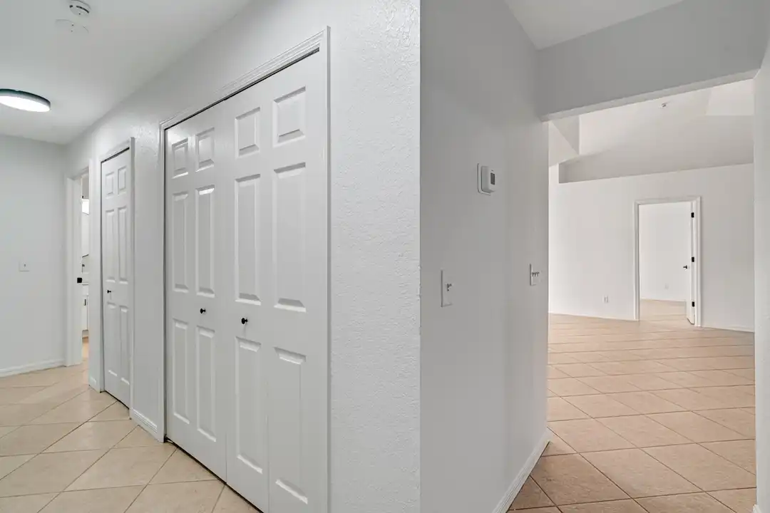 520 NW 23rd Terrace - More