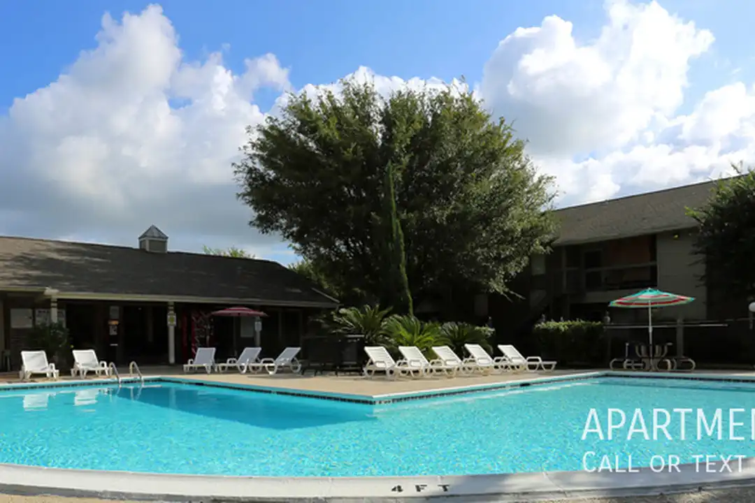 8807 Emmett F Lowry Expy - View 2