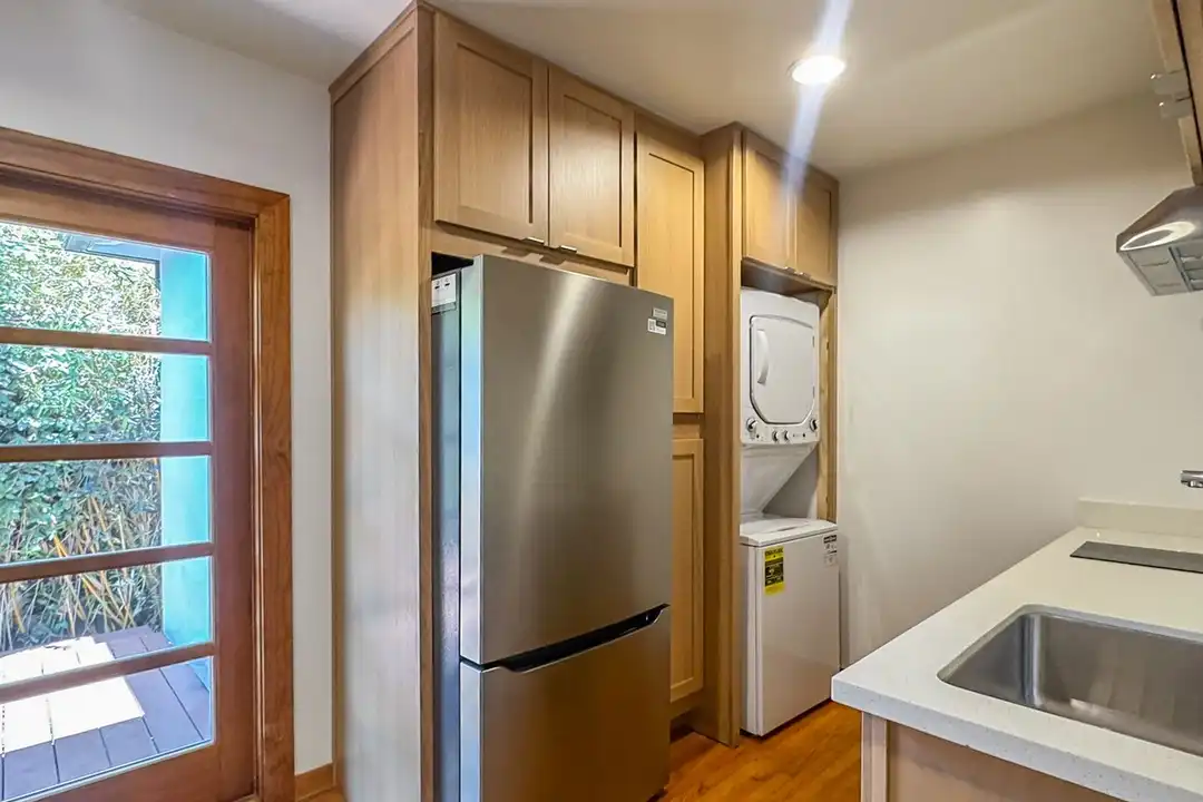 3517 Beethoven St - View 3