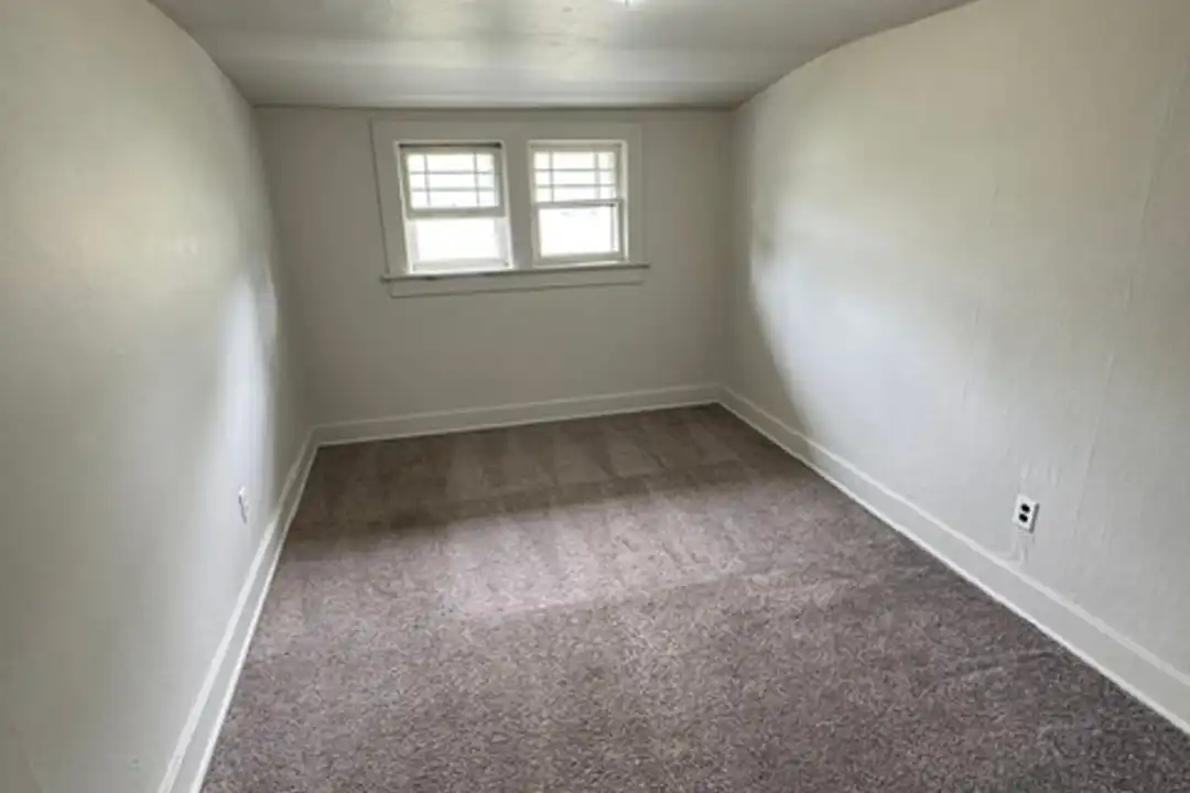 1018 Archer Ave unit 1018 1/2 Archer - View 2