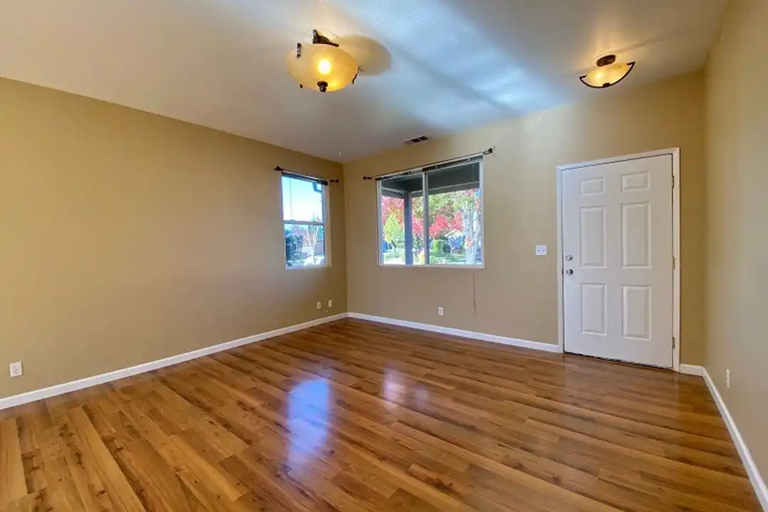 2141 Devonshire Dr unit 2141 Devonshire Drive - View 5