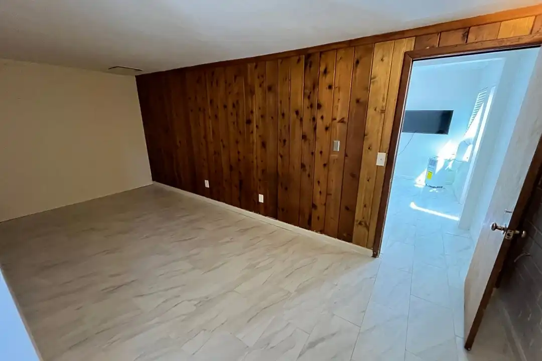 2220 E Grant Rd unit LO2220-B - View 4