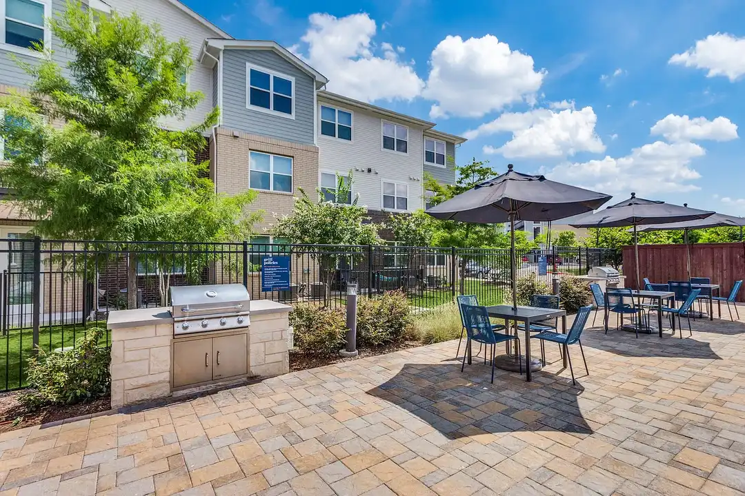 Apartment in Saginaw - View 2