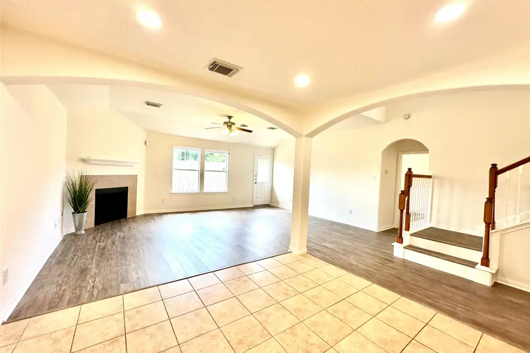25311 Clover Ranch Dr - View 5