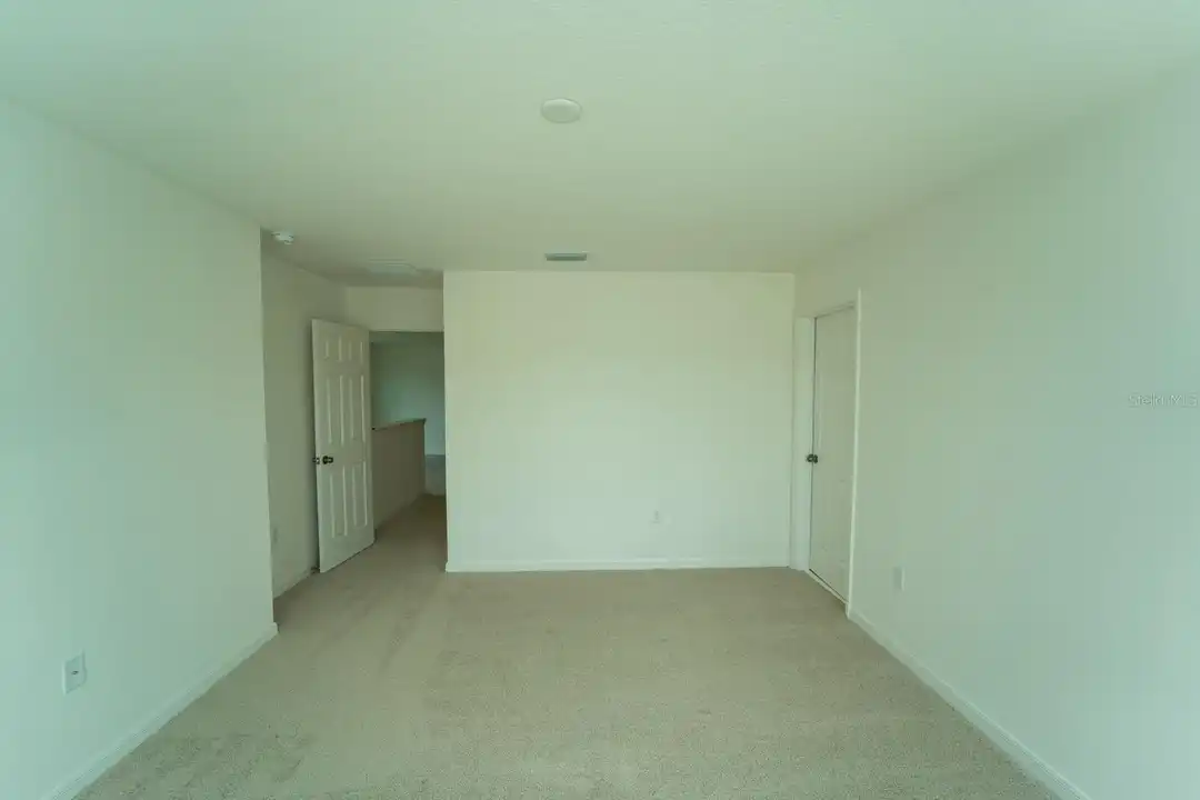 House in Davenport - View 6