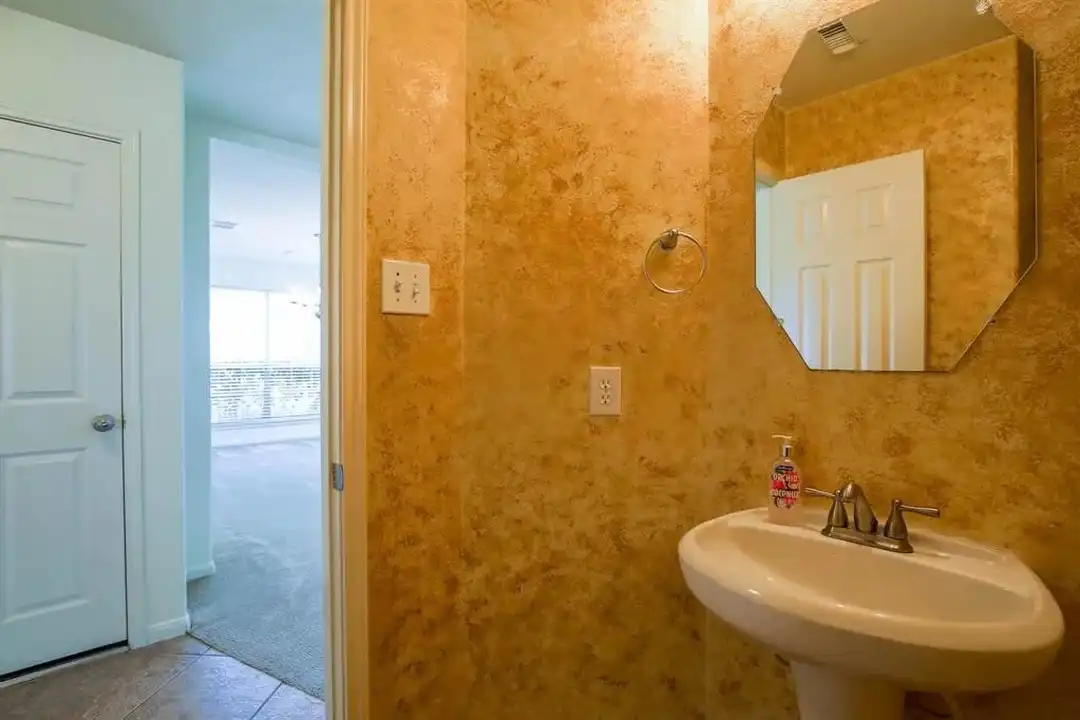 17031 Sperry Landing Dr - View 4