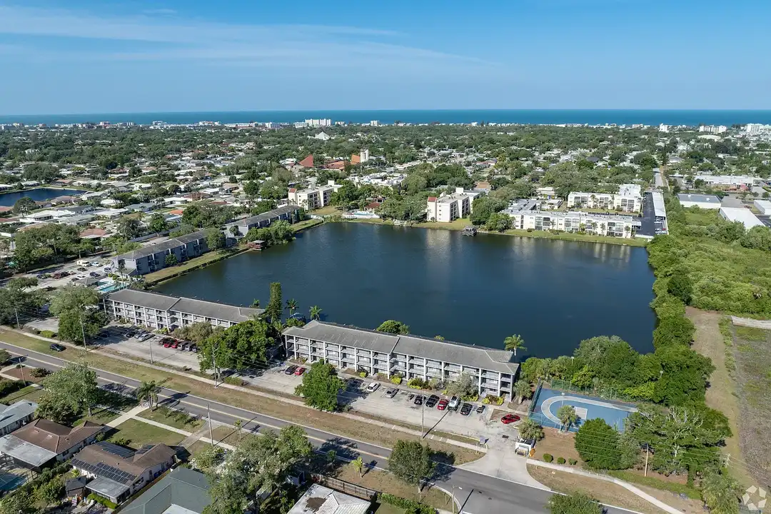 Lakes at Largo Apartments - View 2