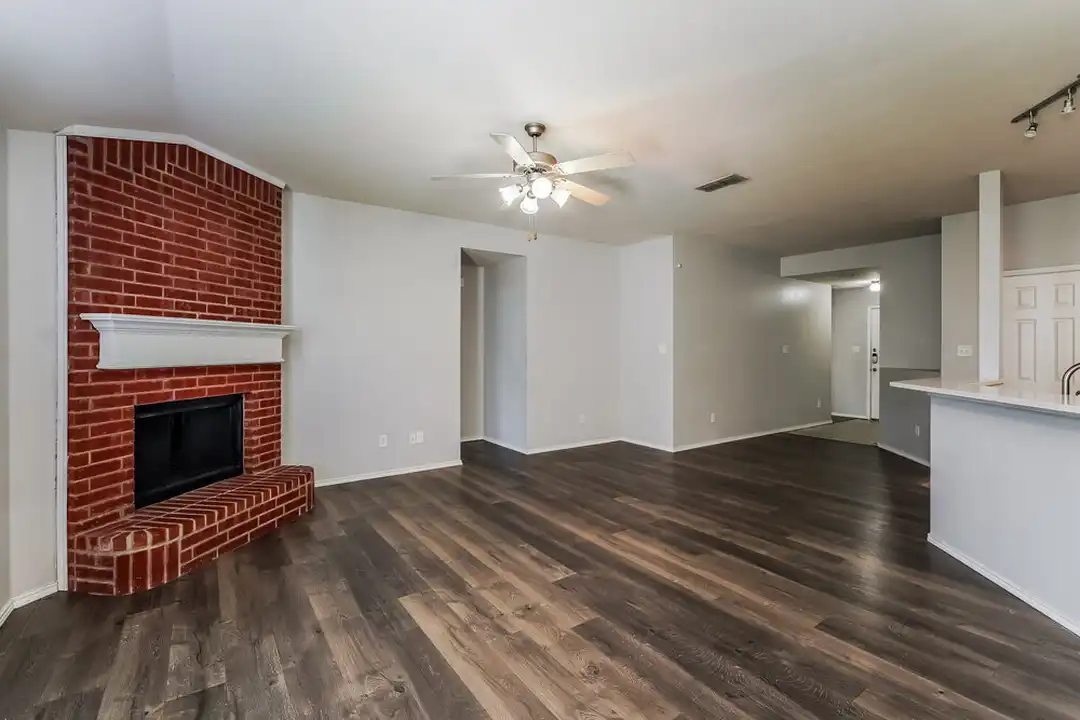 433 Heritage Dr - View 4