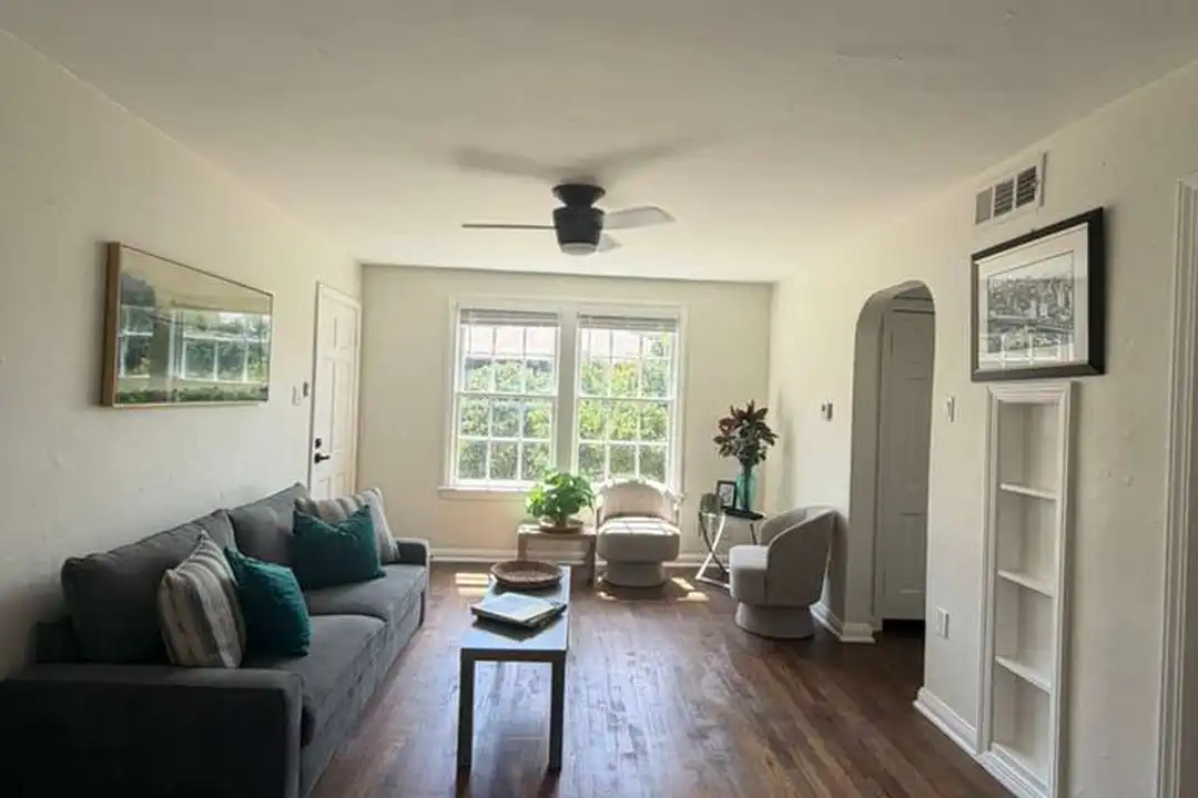 204 W Rosewood Ave unit 1-4 - View 6