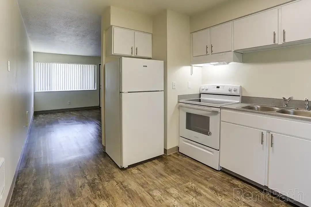 Arrowsmith Apartments – photo 1 of 51