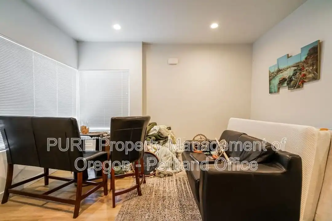 6786 N McKenna Ave - View 3