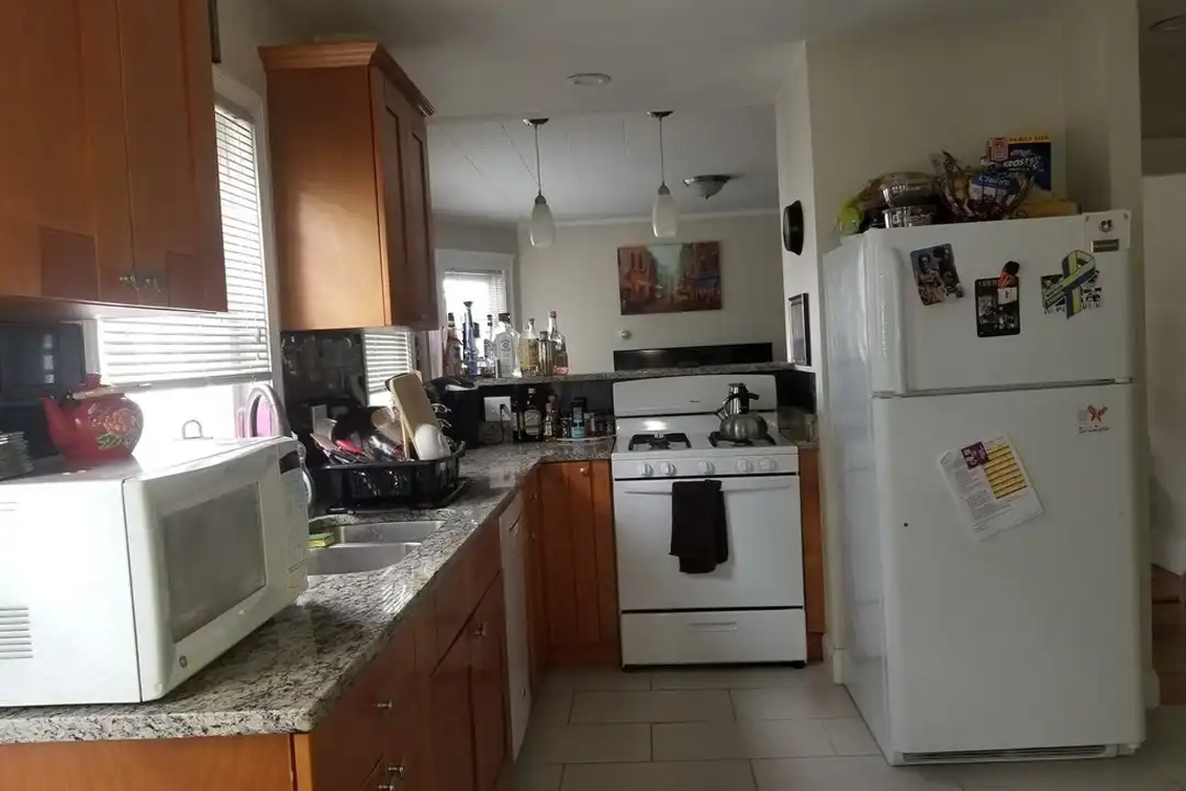 56 Etna St unit 2 – pohled 4