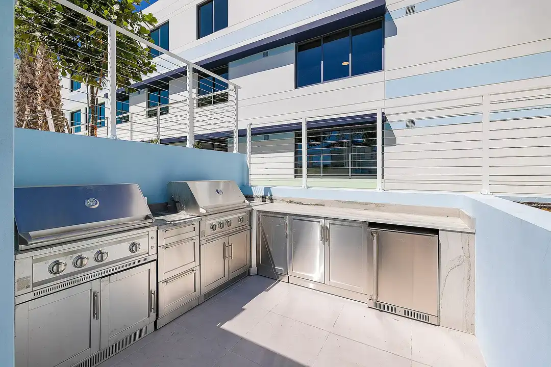 Residences at Nomi - 55+ Active Adult Apartment Homes - 950 NE 124th St ...