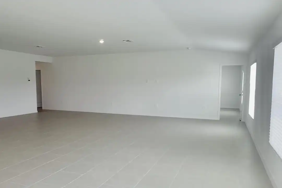 17124 Pompeii Wy - View 6