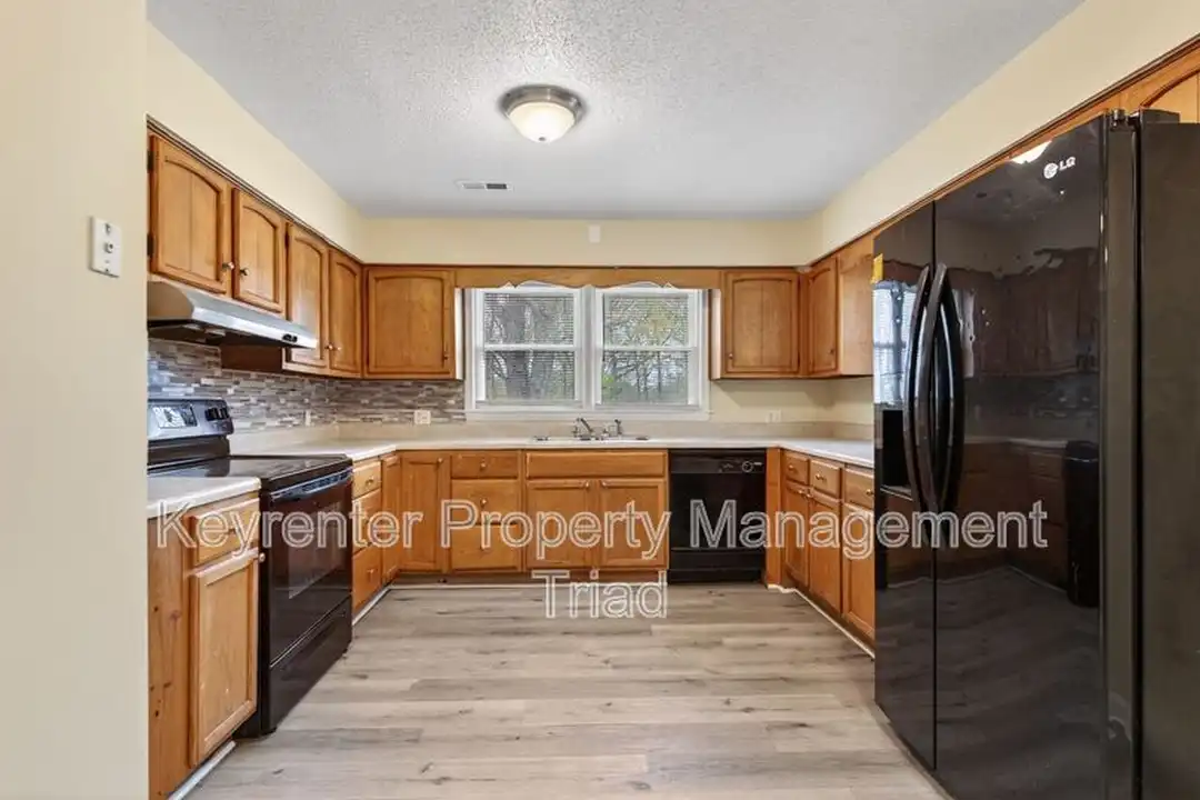 506 Rocky Knoll Rd - View 2