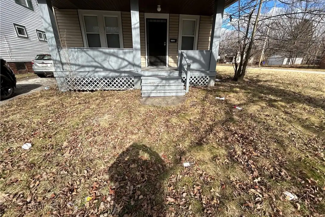 11125 Forest Ave – photo 1