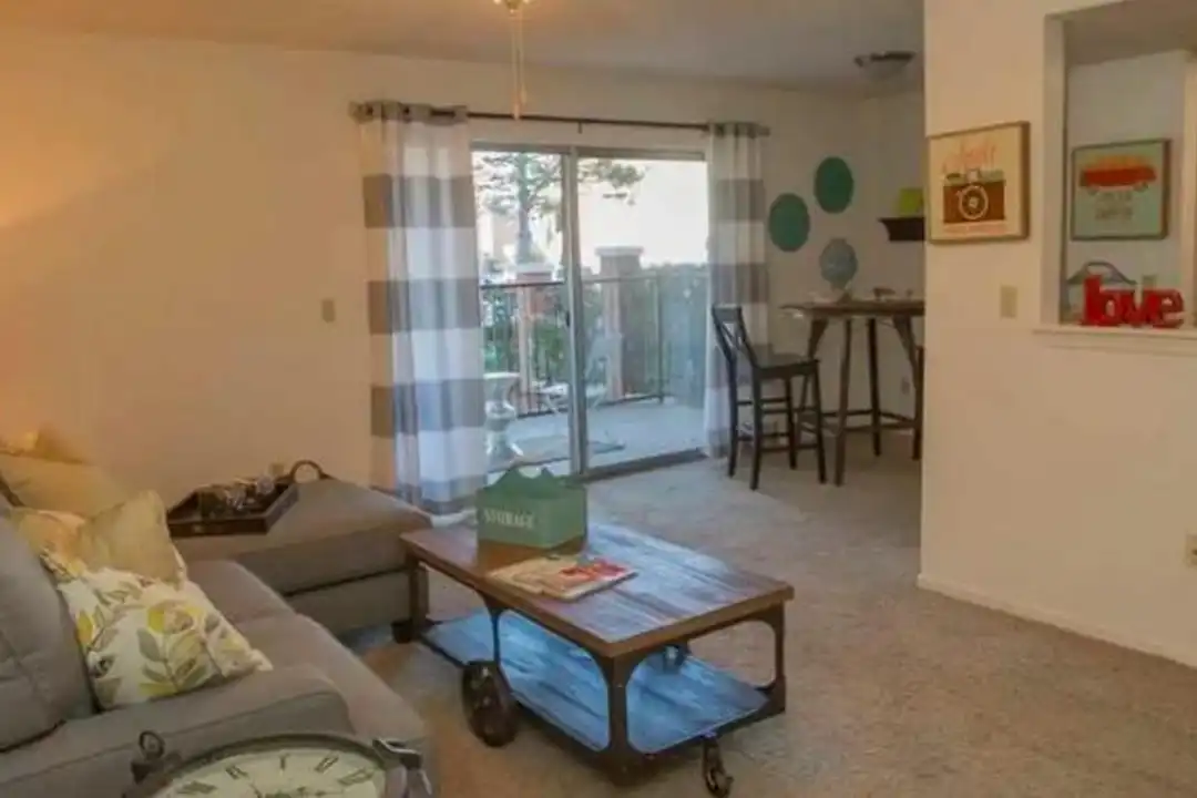 9211 N Council Rd - View 5