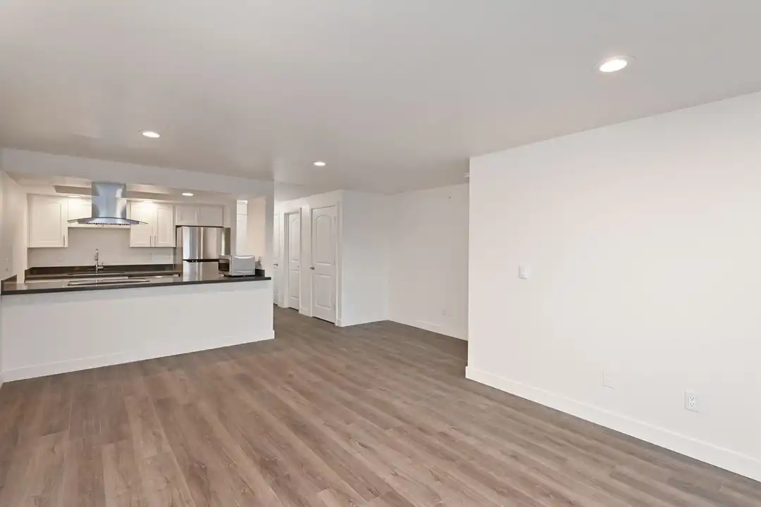 2020 NE 89th St unit 203 – pohled 2