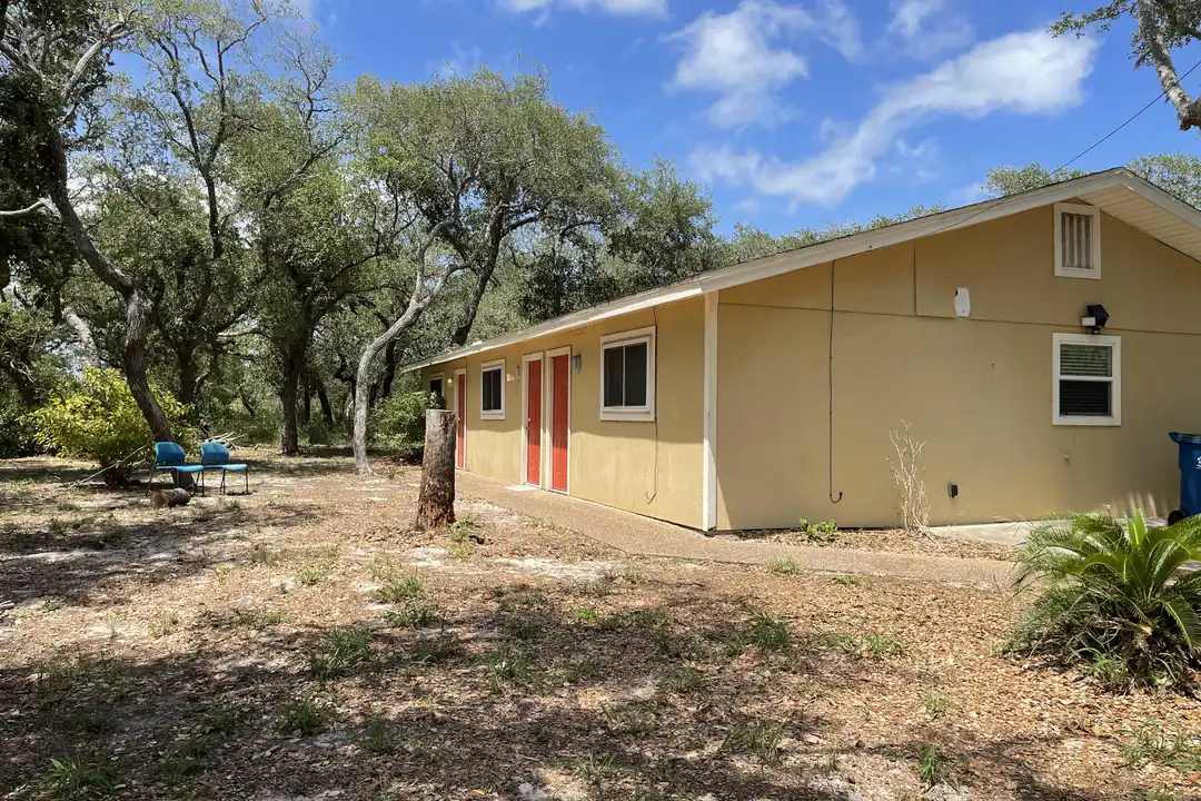 2409 Mesquite St unit 1 – photo 1 of 12
