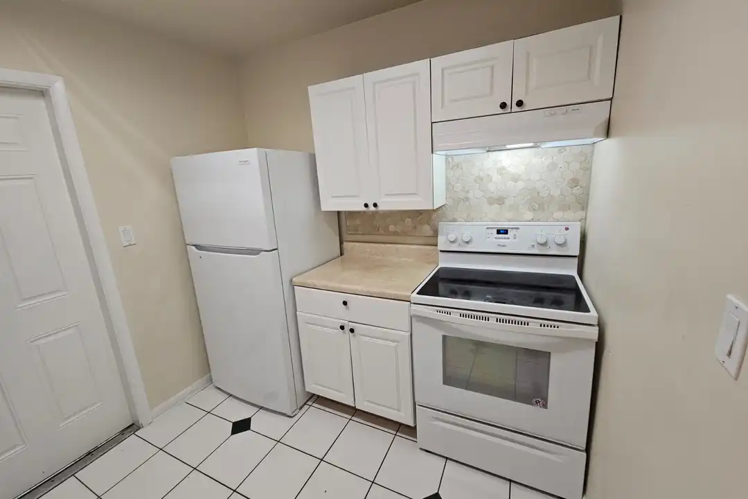 21299 Coulton Ave unit 21303 - View 2